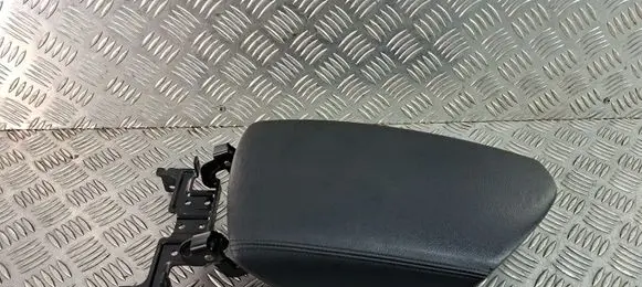 Hyundai i40 Armrest 
