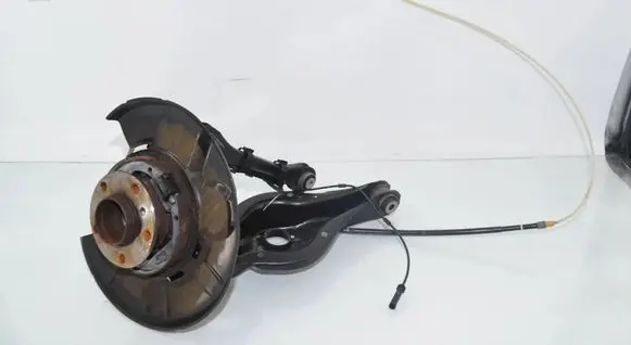 BMW 4 F36 Gran coupe Rear wheel hub spindle/knuckle 6797507 33326797507 6792525