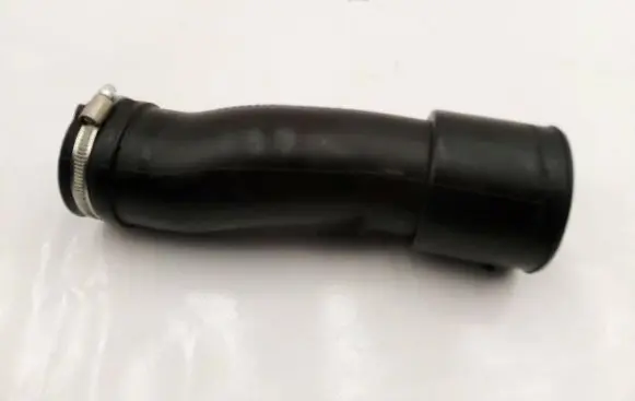 Opel Astra J Air intake hose/pipe 1039897S01