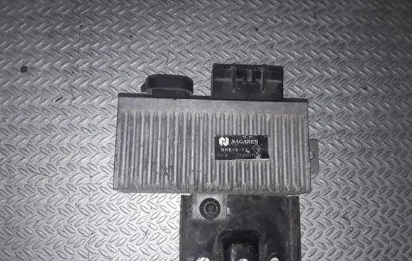 Renault Megane I Glow plug pre-heat relay 7700111525