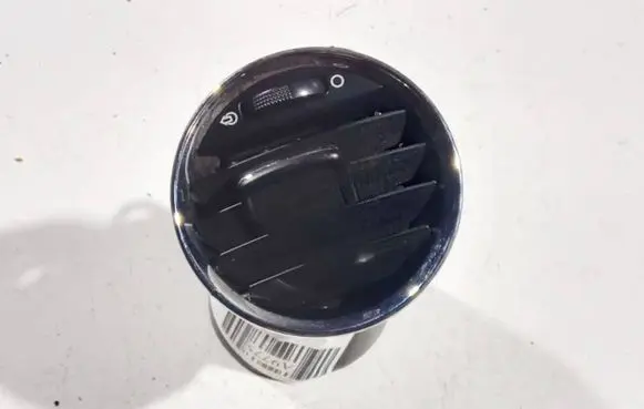 Peugeot 308 Dash center air vent grill
