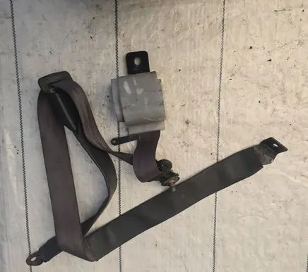 Hyundai H-100 Rear seatbelt Tk7800r