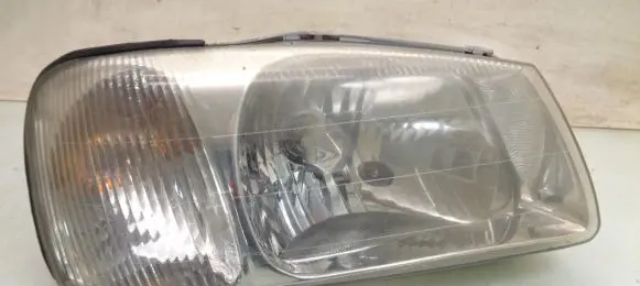Hyundai Accent Headlight/headlamp