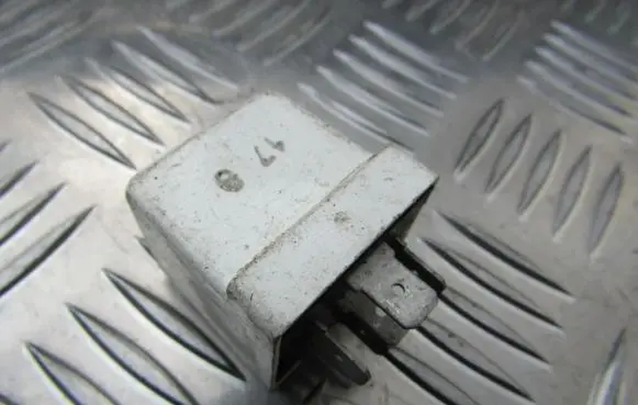 Renault Laguna I Other relay 7700822929