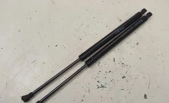 Toyota Corolla E120 E130 Tailgate/trunk/boot tension spring 