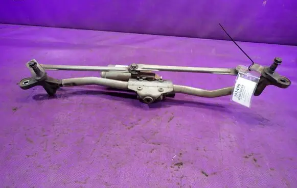 Skoda Fabia Mk2 (5J) Front wiper linkage and motor 5J1955113B
