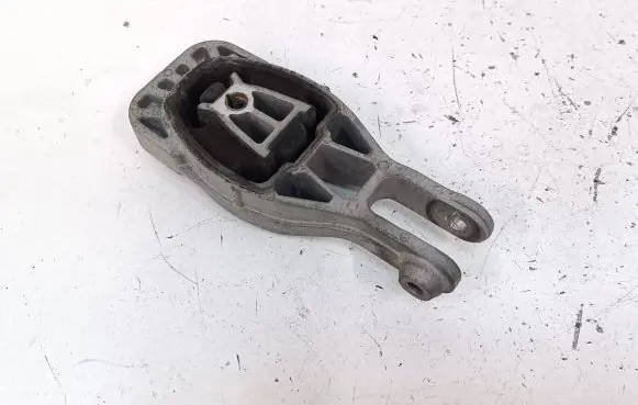 Buick Encore I Engine mount bracket 95248684 95245332