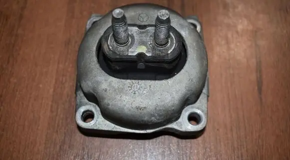 Mercedes-Benz GLE W167 Engine mount vacuum valve A167240630055