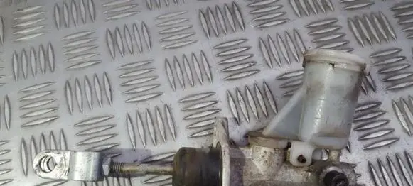 Volvo S40, V40 Clutch master cylinder 