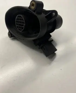 BMW 5 E60 E61 Mass air flow meter 7788744 0928400504