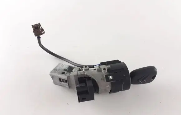 Citroen C4 I Ignition lock 9663123380