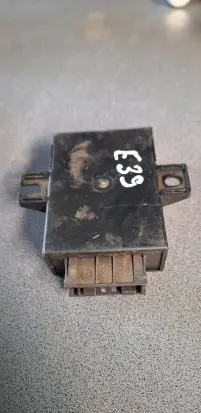 BMW 5 E39 Other relay 61358371351