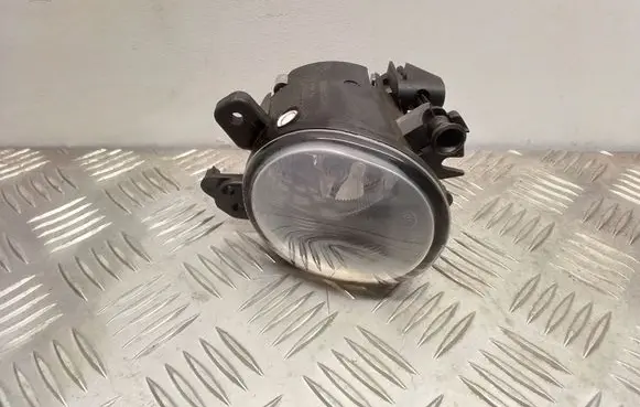 Mercedes-Benz C W204 Front fog light A2518200856 0305076000201