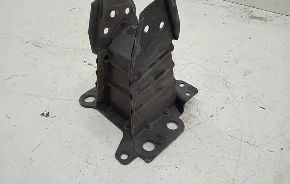 Audi A3 S3 8P Front bumper shock/impact absorber 8P0807133
