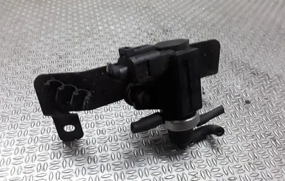 Skoda Fabia Mk1 (6Y) Turbo solenoid valve 1JO906627