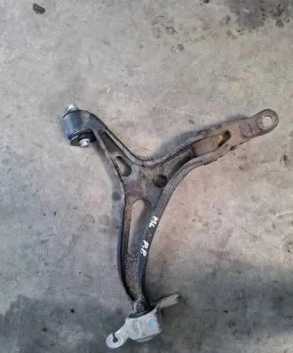 Mercedes-Benz ML W164 Front lower control arm/wishbone