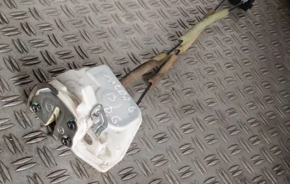 Mazda 6 Rear door lock GHK3 3g05e209