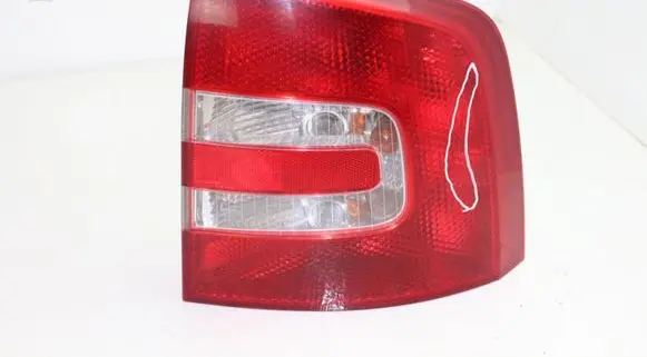 Skoda Octavia Mk2 (1Z) Rear/tail lights 1Z9945096