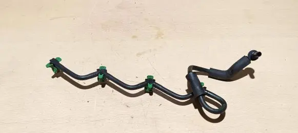 Citroen C4 II Fuel return line/hose 2205825 ST01313040