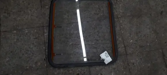 Ford Transit Courier Rear side window