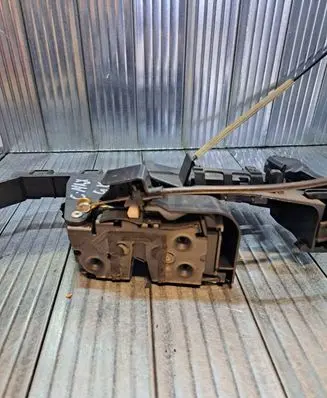 Ford Focus C-MAX Rear door lock 3M5AR26413BK R26413BK