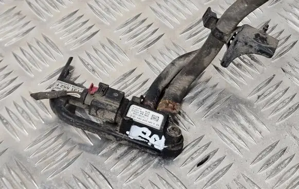 Volkswagen Polo V 6R Exhaust gas pressure sensor 059906051C 0281006083 150728T1030E