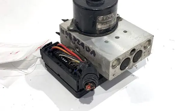 Volkswagen Touareg I ABS Pump 7L0614111F