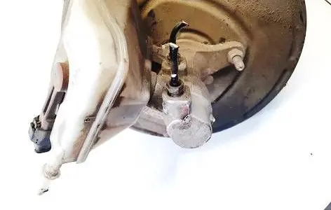 Master brake cylinder