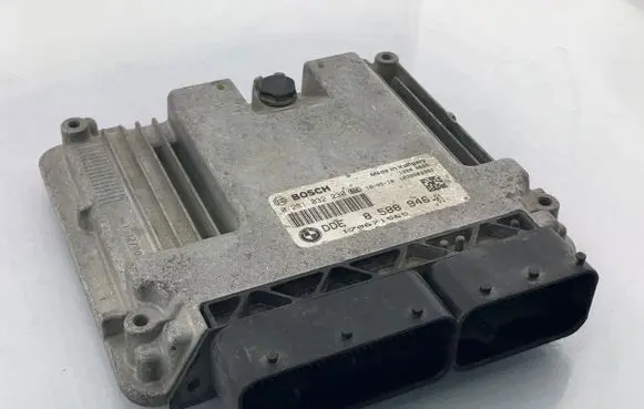 BMW 2 F22 F23 Engine control unit/module 1039S83352 170671565 8588946