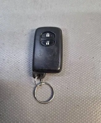 Toyota Prius (XW30) Ignition key/card 
