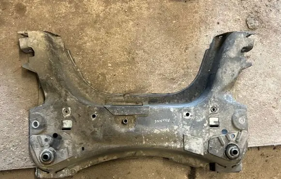 Renault Megane II Front subframe