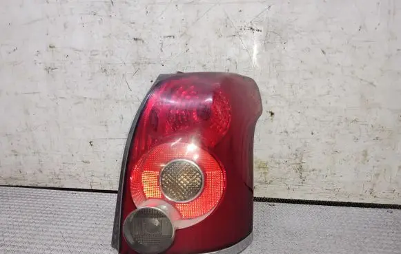 Toyota Avensis T250 Rear/tail lights