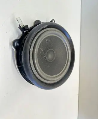Audi A4 S4 B7 8E 8H Front door speaker 8E0035411