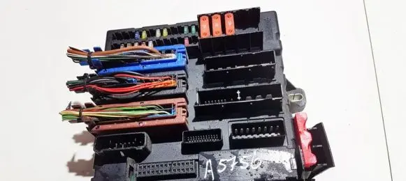 Opel Signum Fuse box set 460023260 131112914