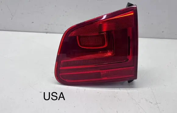 Volkswagen Tiguan Tailgate rear/tail lights 5N0945094J