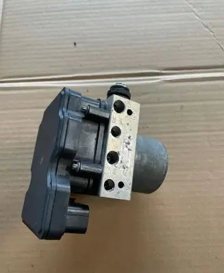 Ford Ranger ABS Pump GB3C-2C405-AB