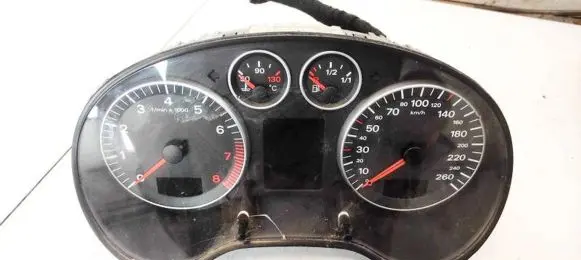 Audi A3 S3 8P Speedometer (instrument cluster) 8P0920930G