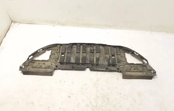 Renault Clio IV Engine splash shield/under tray 622563607R