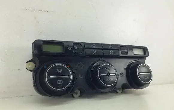 Volkswagen PASSAT B6 Climate control unit