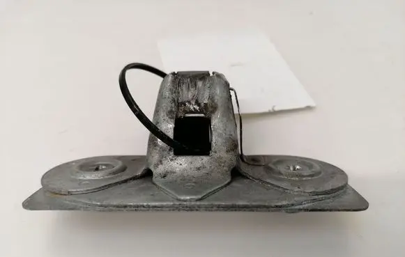Mercedes-Benz S W116 Trunk lock loop 