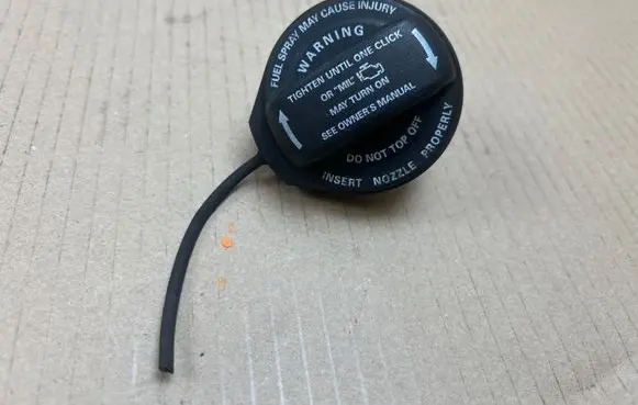 Audi A4 S4 B8 8K Fuel tank filler cap 8K0201553
