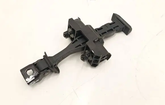 BMW X3 G01 Front door check strap stopper 7390686