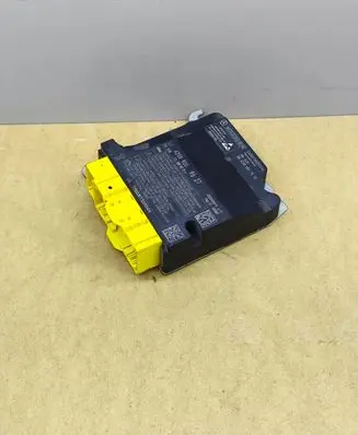 Mercedes-Benz C W205 Airbag control unit/module A2059009627 A2059017513 A2059027311