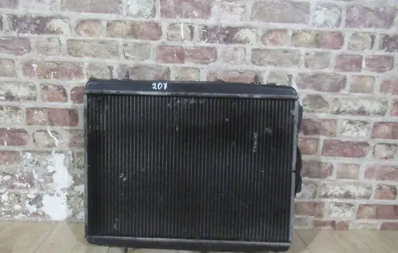 Peugeot 207 Coolant radiator