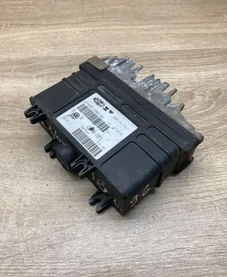 Volkswagen Golf III Engine control unit/module ECU 032906030G 6160025604