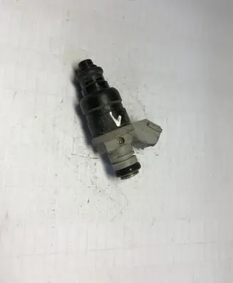 Mitsubishi Colt Fuel injector MR988977 988977