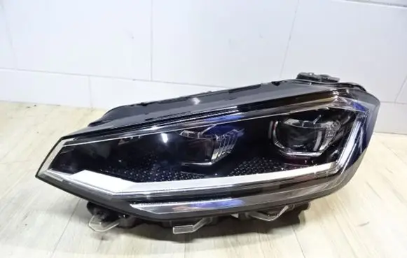 Volkswagen Golf Sportsvan Headlight/headlamp 517941081