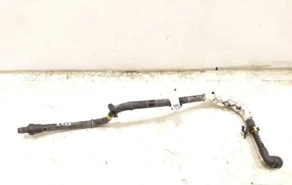Maserati MC20 Engine coolant pipe/hose 670299282