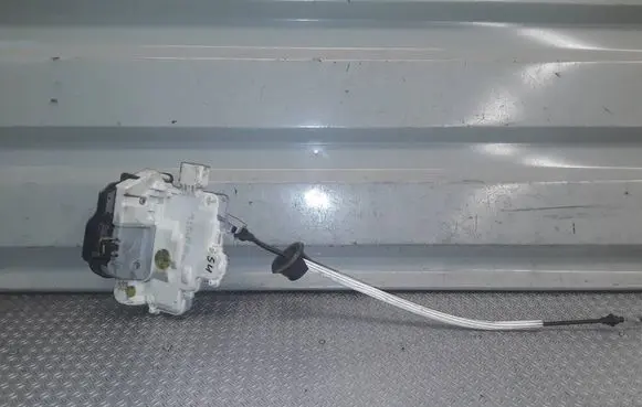 Audi A6 S6 C6 4F Front door lock 4F1837015