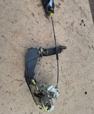 Ford Focus Front door lock XS41A224A37AH